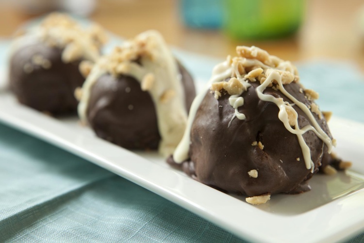 Peanut Butter and Chocolate Cake Balls; peanut recipes