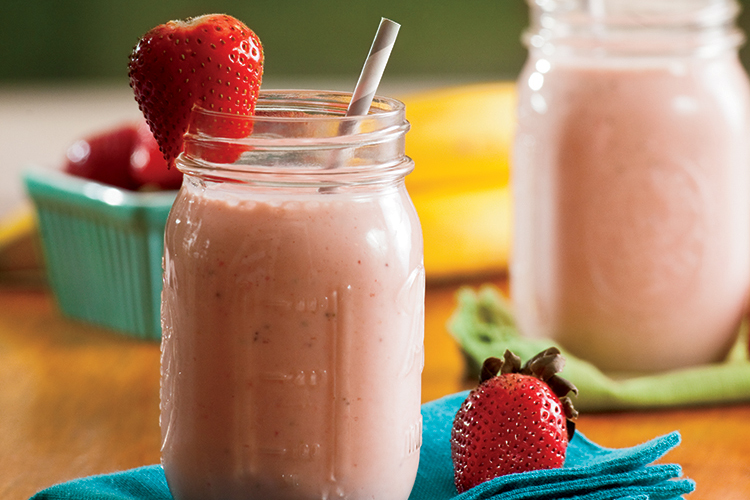 Healthy Strawberry Breakfast Smoothie Recipe