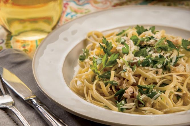 Linguini with Clams and Italian Parsley