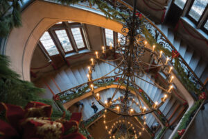Biltmore Grand Staircase ©Journal Communications/Lynne Harty