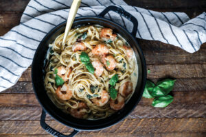 Creamy Pasta with Spinach, Sun-Dried Tomatoes and Shrimp