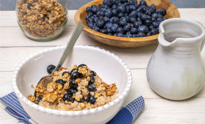 Blueberry Breakfast Porridge